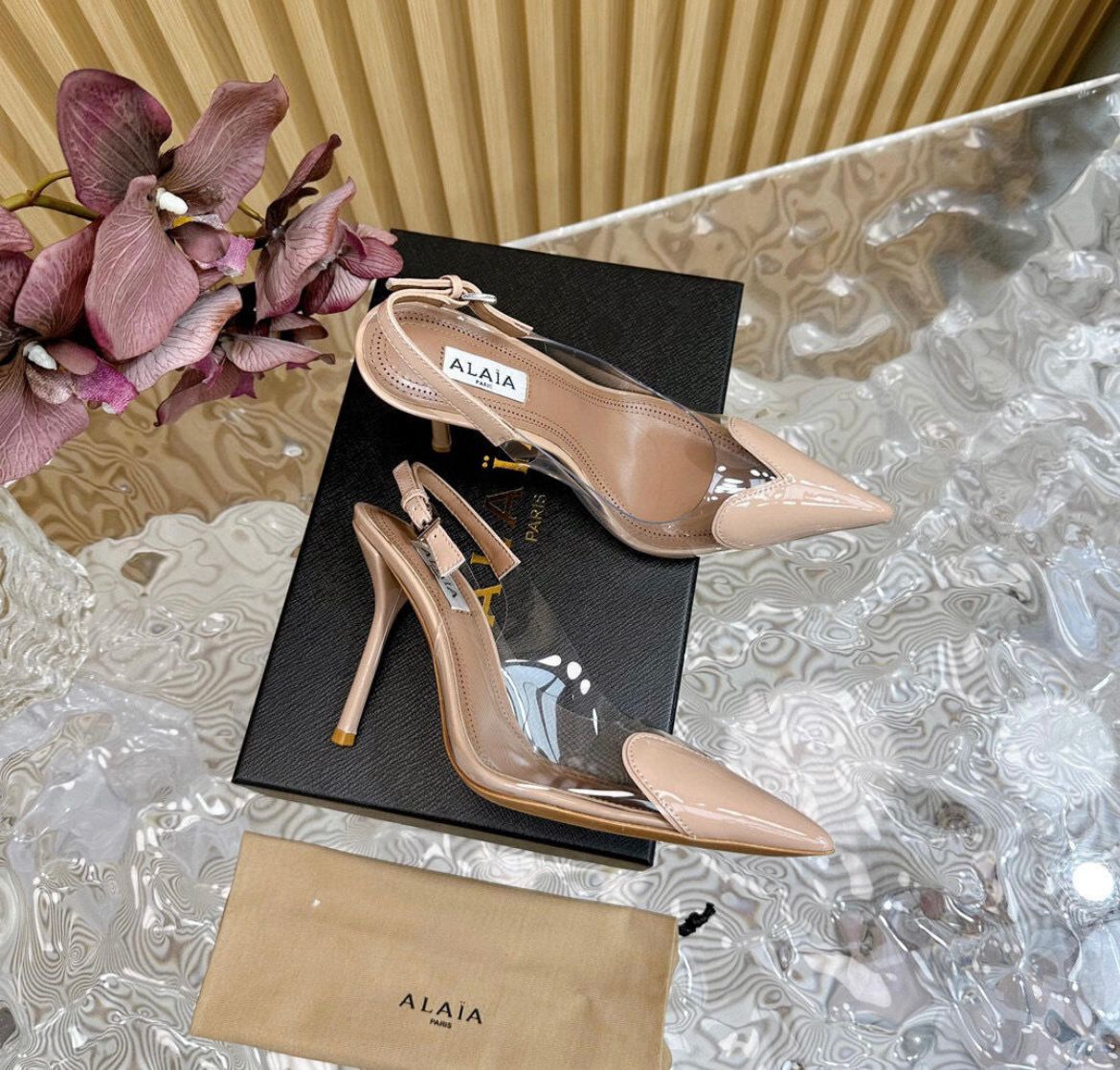 Escarpin alaia nude