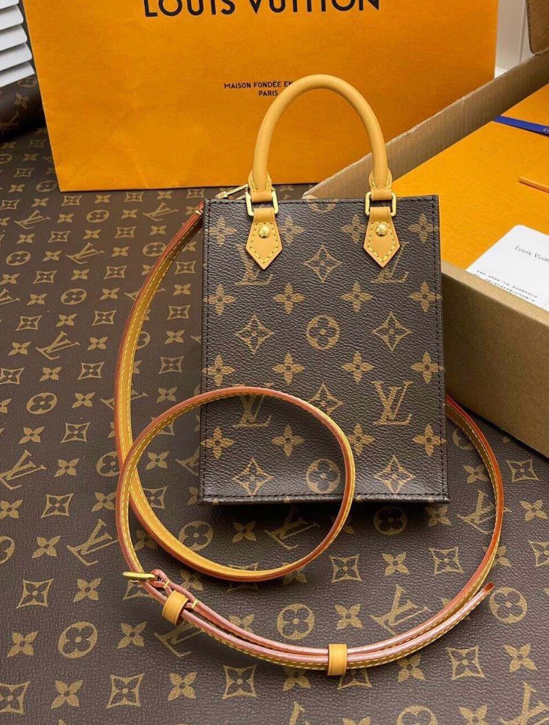 Petit Sac Plat LV